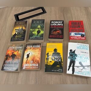 Robert Ludlum's Thriller Book Collection